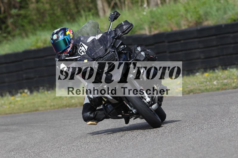 Archiv-2025/05 14.04.2025 Plüss Moto Sport ADR/Einsteiger/67